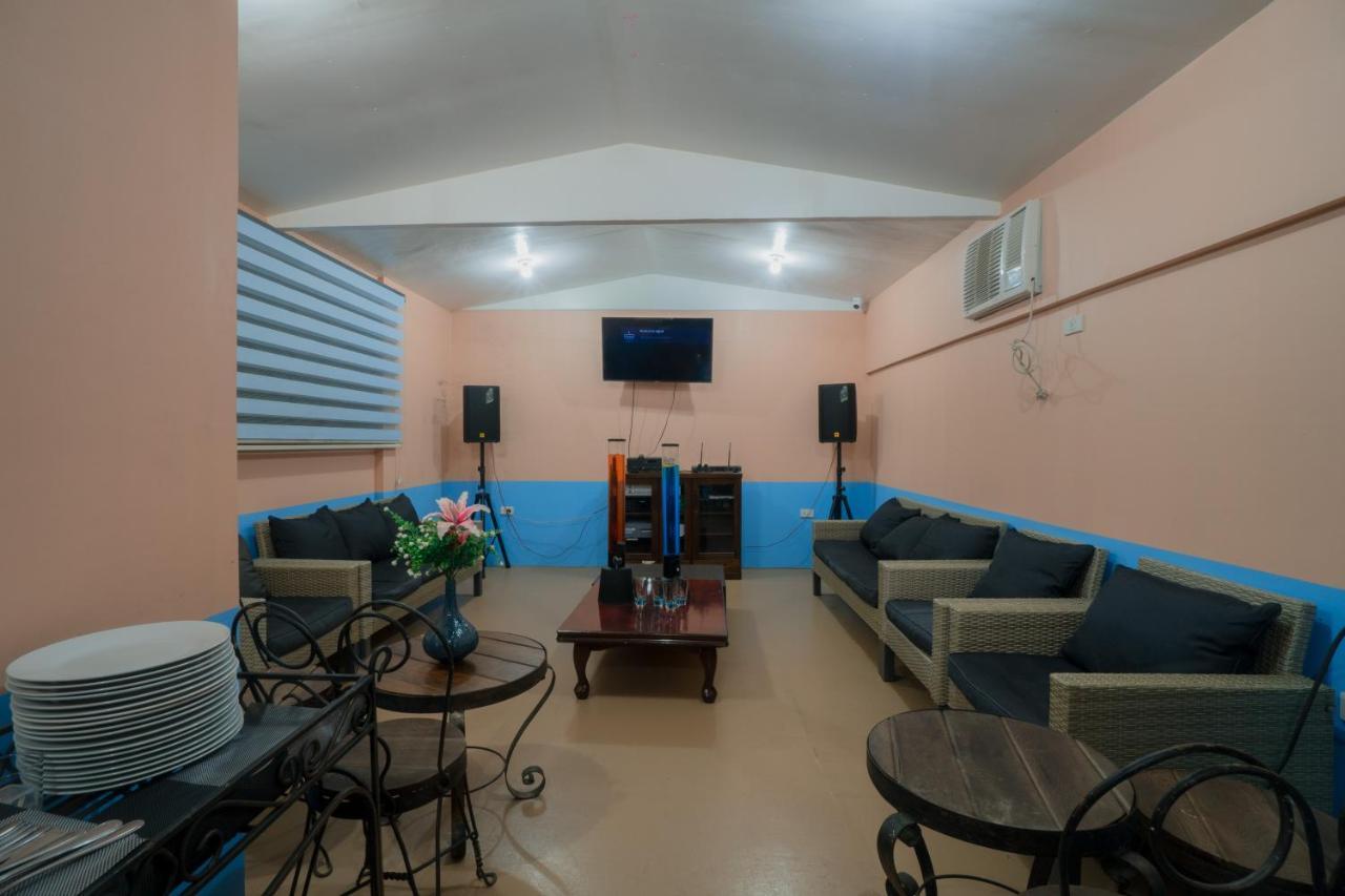 Skylodge Resort Coron Exterior photo