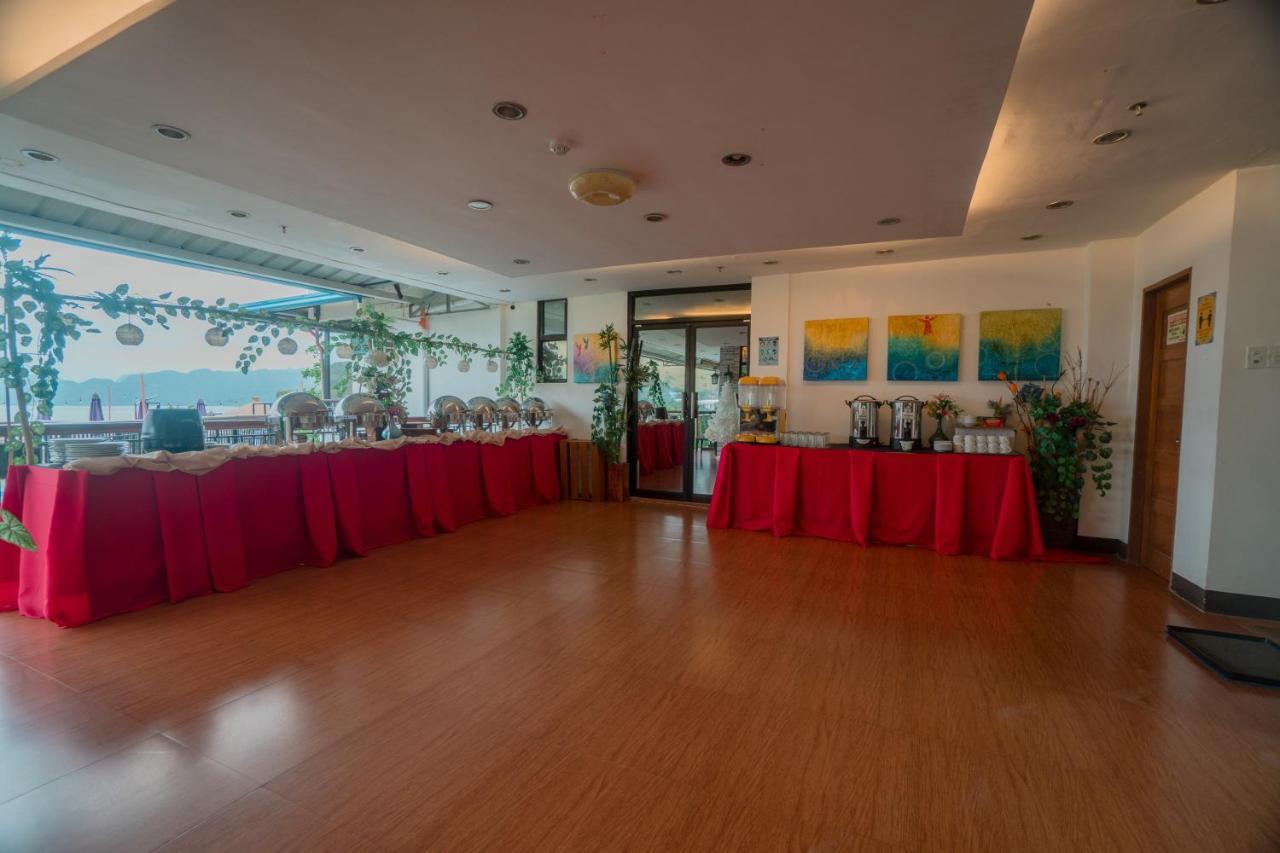 Skylodge Resort Coron Exterior photo