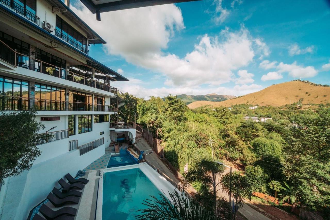Skylodge Resort Coron Exterior photo