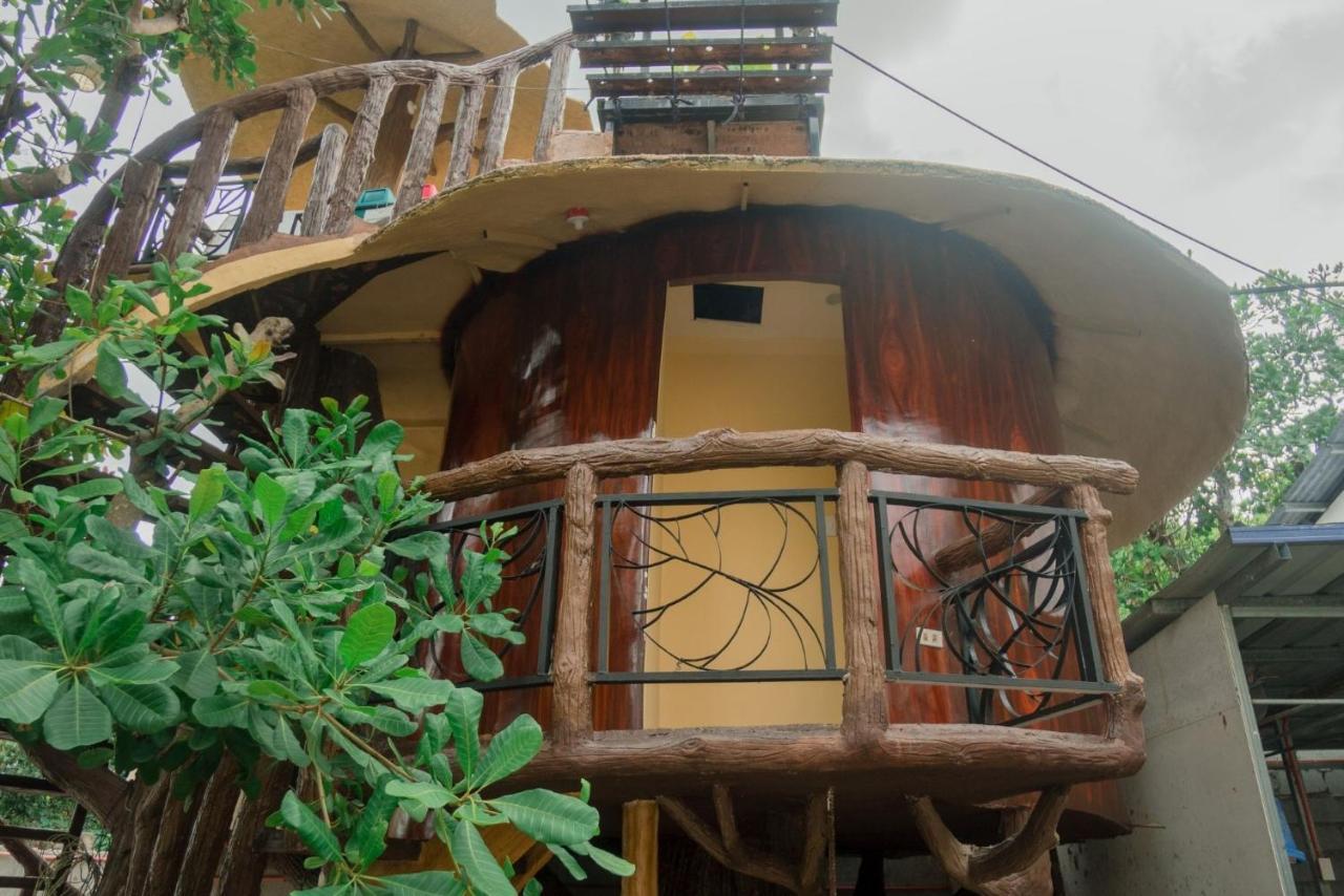 Skylodge Resort Coron Exterior photo