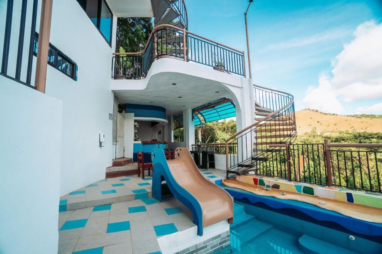 Skylodge Resort Coron Exterior photo