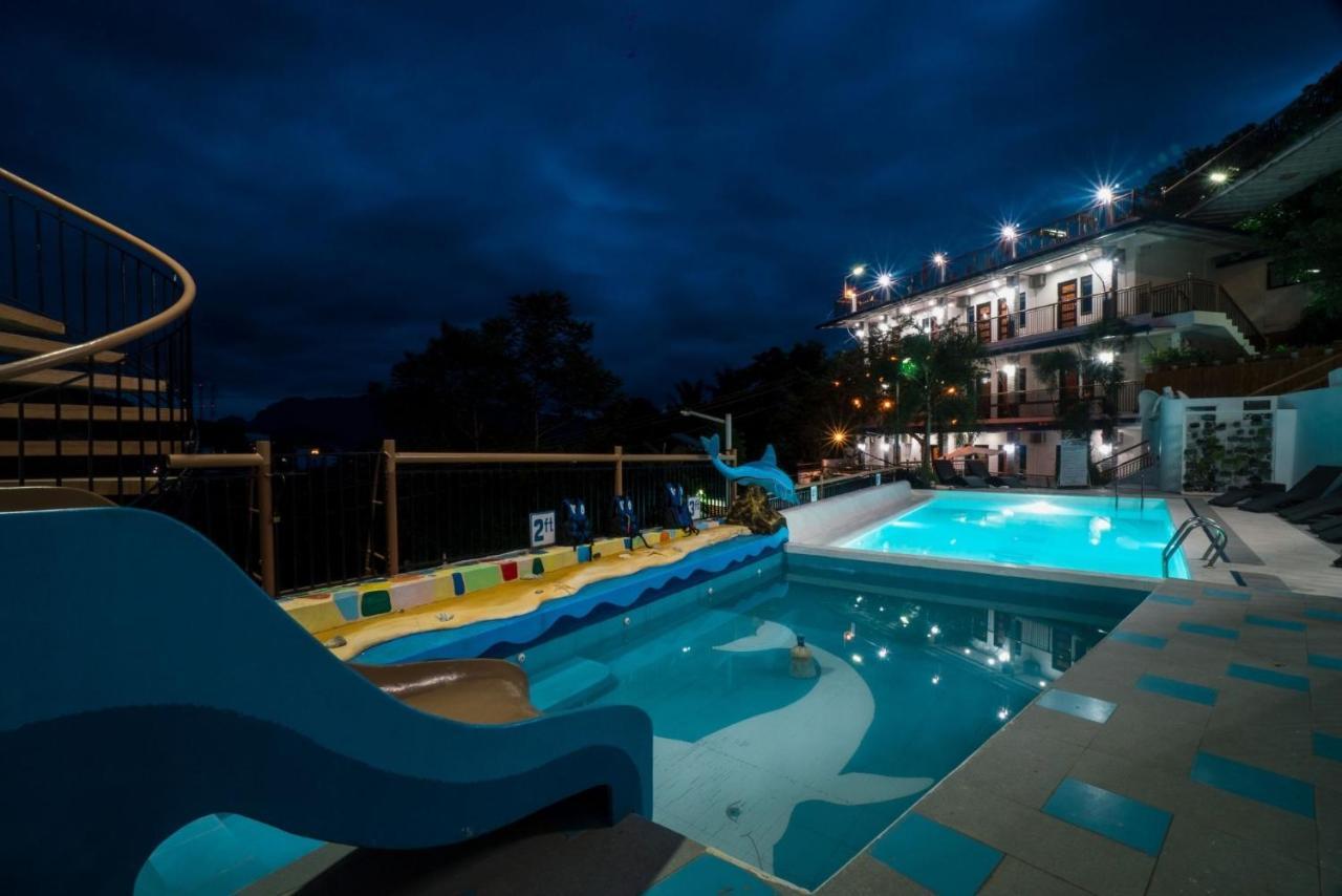 Skylodge Resort Coron Exterior photo