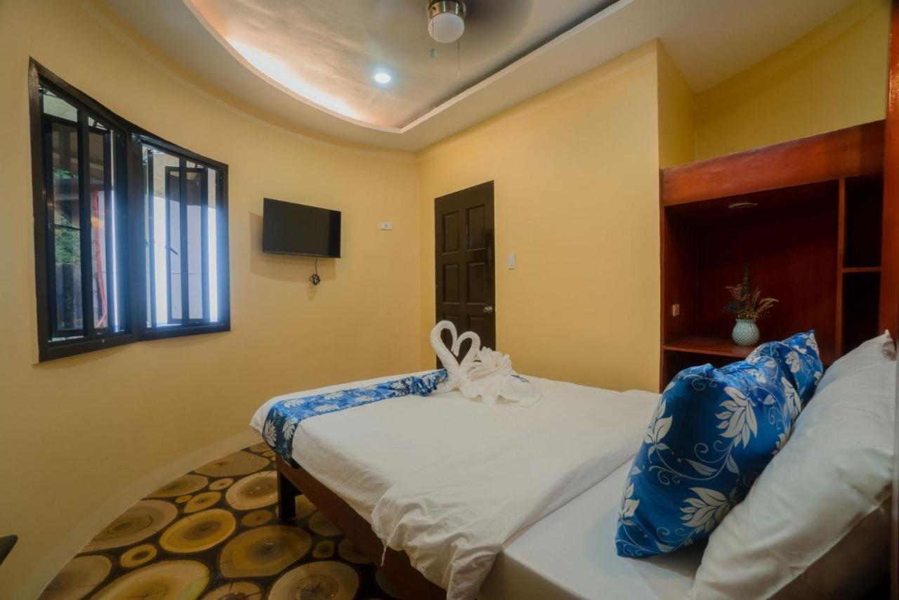Skylodge Resort Coron Exterior photo